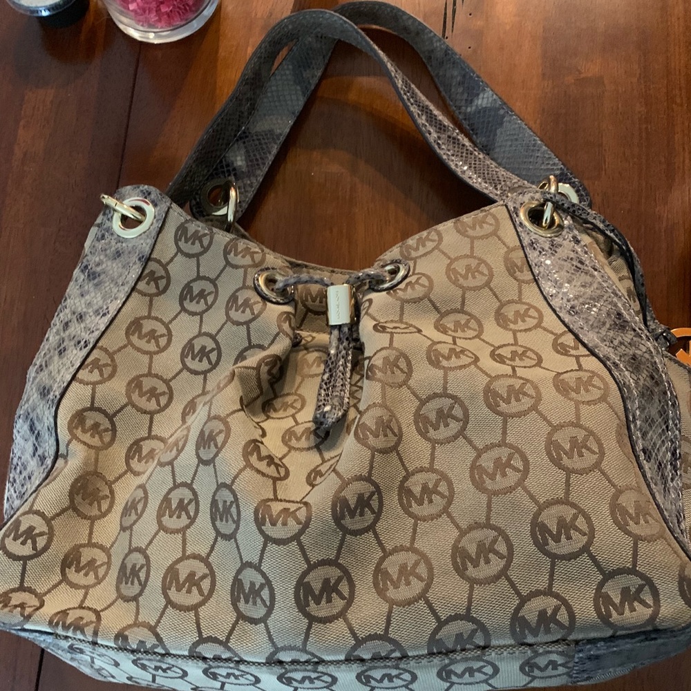 Michael Kors shoulder  Bag